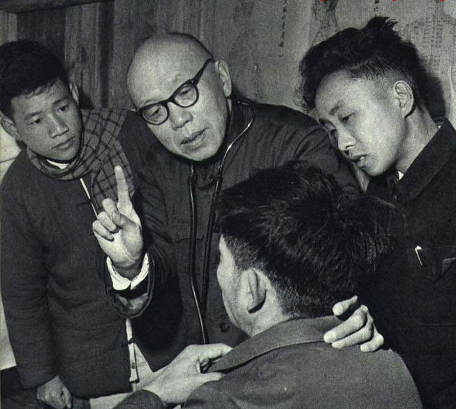 張孝騫の写真