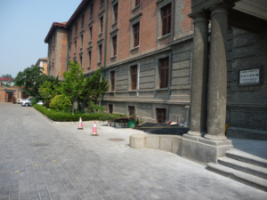 京師大学堂と紅楼