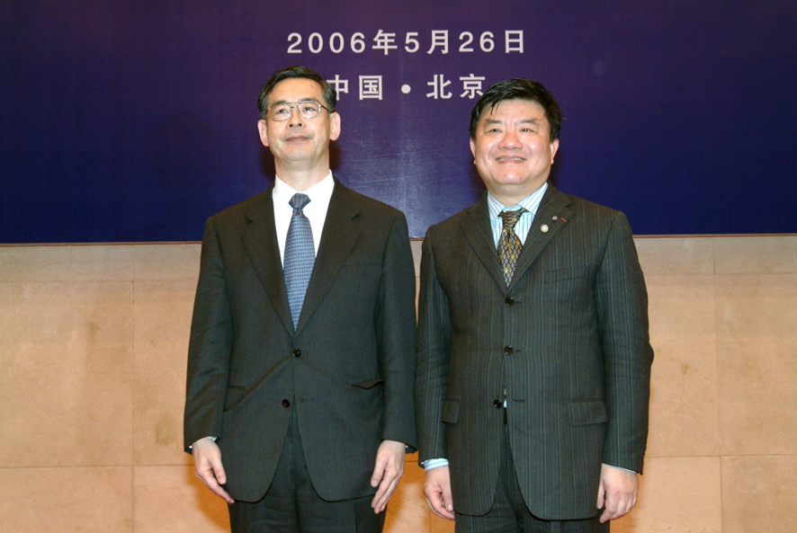 陳竺博士と筆者の写真