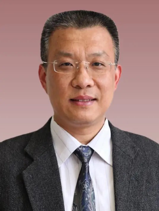 方忠所長の写真