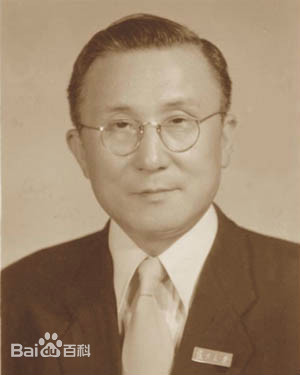陳建功の肖像写真